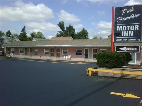 Pink Fountain Motor Inn East Prices And Hotel Reviews Depew Ny