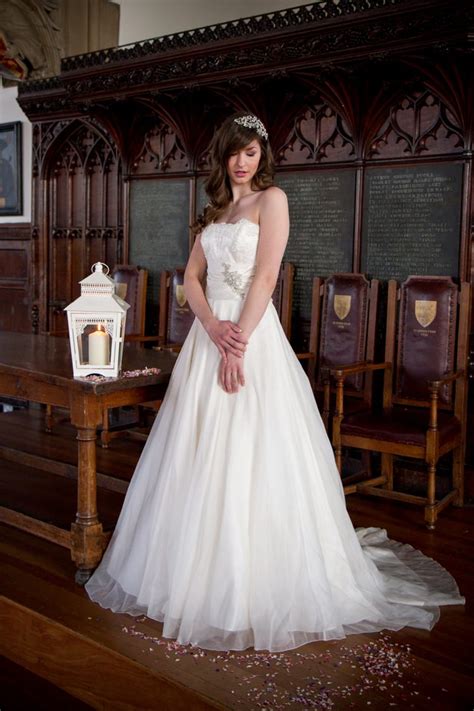 Nothing can match our second hand wedding dresses glasgow, you are never wrong. Bristol Bridal Boutique. Designer Second Hand & Sample ...