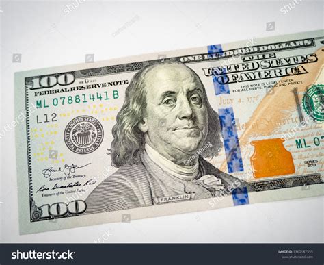 Close New Hundred Dollar Bill库存照片1360187555 Shutterstock