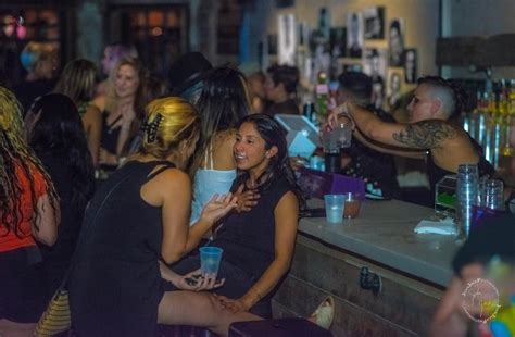 After Decade Of Decline Lesbian Bars Open In Washington
