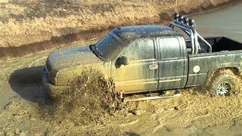 Chevy Silverado 4x4 Mudding In The Pond Youtube