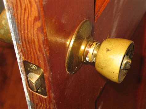 Use wood putty to fill the holes left behind. Remove schlage door knob - Door Knobs