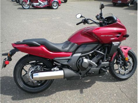 Made for travel with an efficient fairing and windscreen, the ctx700 boasts features that make it an ideal. Buy 2014 Honda CTX700 DCT ABS (CTX700D) on 2040-motos