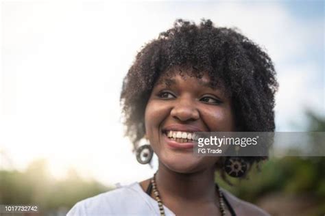 black woman candid portrait photos and premium high res pictures getty images