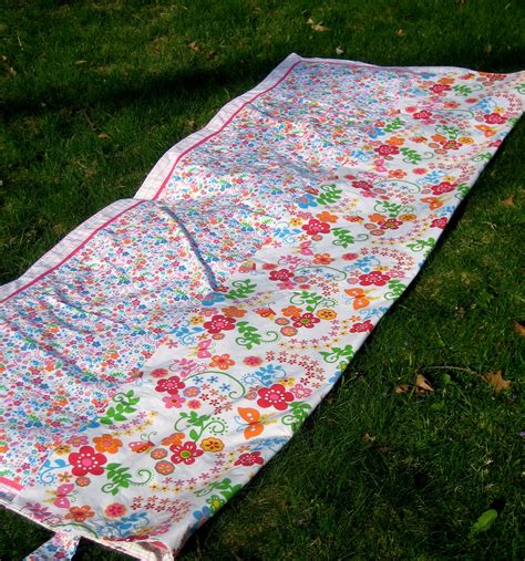 Waterproof Picnic Blanket Tutorial The Cottage Mama
