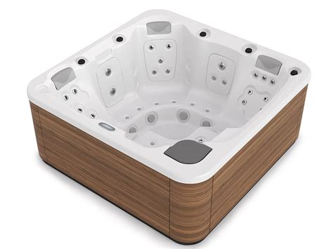 The products come with strong bases to withstand all kinds of pressures. Feel hot tub, 5 person jacuzzi compact size - Aquavia Spa