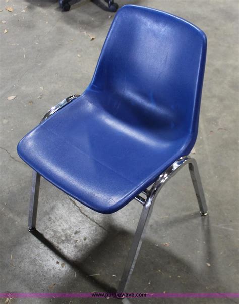 40 Plastic Cafeteria Chairs In Hutchinson Ks Item Az9446 Sold