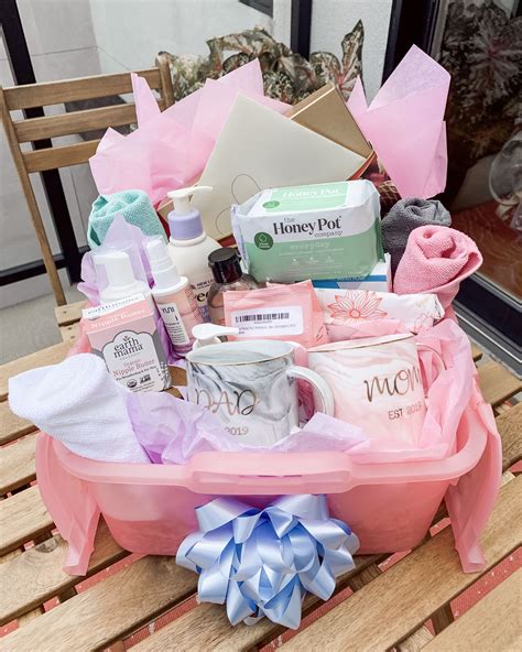 Diy Postpartum T Basket For The New Mama She Comes To Life