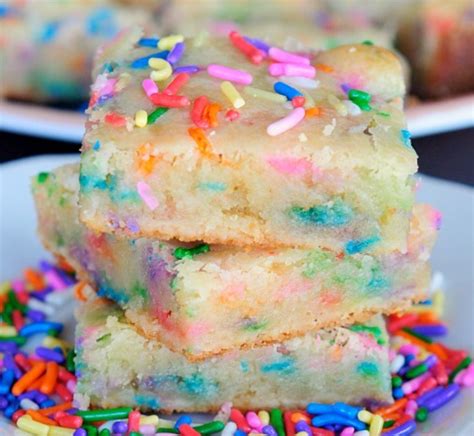 Cheat Day Rainbow Blondie Brownies Directions Calories Nutrition