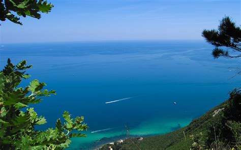 ˈmonte ˈkɔːnero) or mount conero, also known as monte d'ancona (mount of ancona), is a promontory in italy, situated directly south of the port of ancona on the adriatic sea. Riviera del Conero 2018: i Cinque Consigli da Local ...