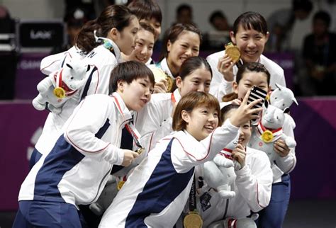 Terdapat 7 nomor yang dipertandingkan di. Asian Games: Japan beat rivals China for first badminton ...