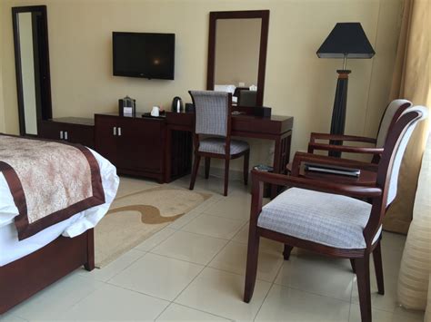 Rooms Royal Grand Hotel — Monrovia