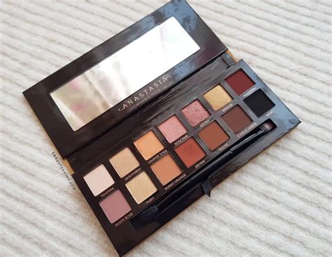Anastasia Beverly Hills Soft Glam Eyeshadow Palette Review And