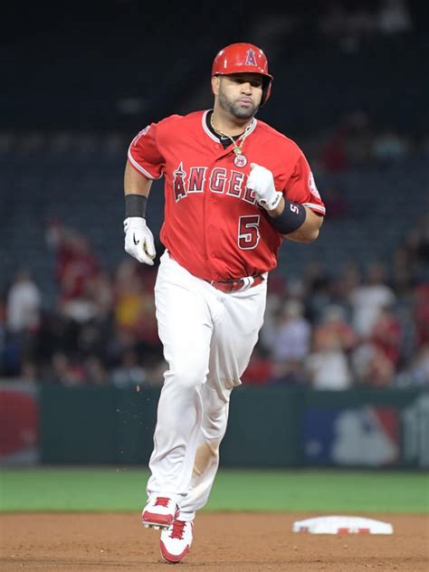 Slimmed Down Albert Pujols Ready For More Games At 1st Base