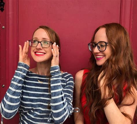 4 Ways To Choose The Right Glasses For Your Shape Face Red Hair