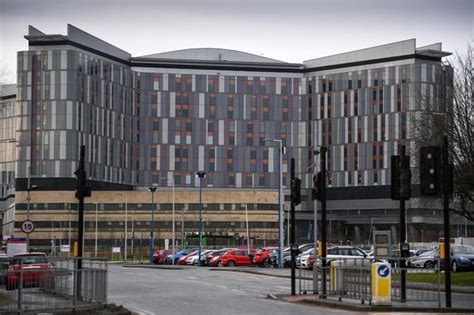 claims from glasgow s queen elizabeth university hospital must be investigated and staff