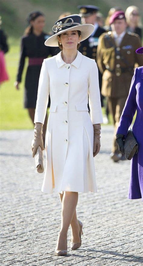 The Top 10 Best Dressed Royals Nice Dresses Royal Fashion Princess Mary