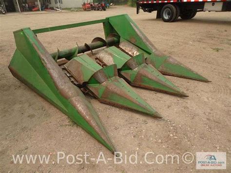 John Deere 343 Corn Head 3 Ro Elsenpeter Auctions And Real Estate Inc