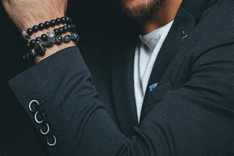 15 Fashion Accessories For Men 2024 Style Guide