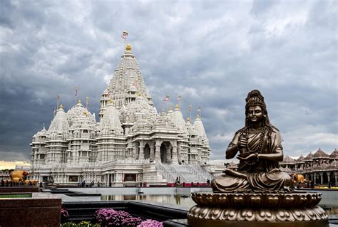 After 15 Years And 96m The Largest Hindu Temple In The Us Is Now