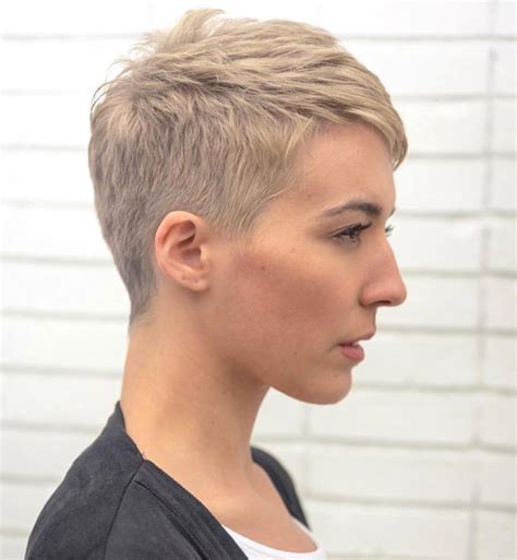 Pin By Esther Kläsi On Hair Short Hair Styles Pixie Super Short