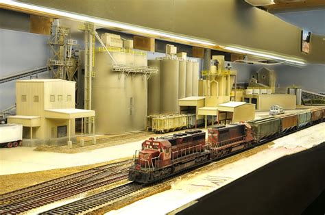 Image Result For Ho Scale Cement Plant Railroad Layout Model Trains Ho