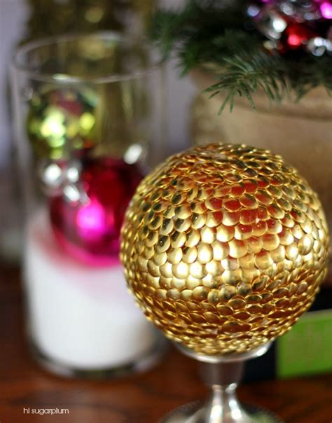 These were at our resort in mexico. {Christmas} DIY Decorative Balls & Link Party | Hi Sugarplum!