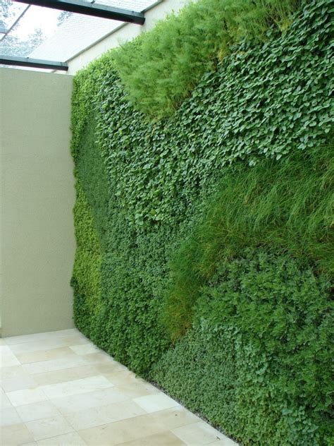 They provide privacy and it gives you lots of space to grow great vegetables and herbs. Living Walls. - DESIGN INSIDER