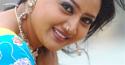 Raksha The Fat Beautiful Babe In Saree ~ Tollywood Hot Babes Pictures Pictures Of Hot Tollywood