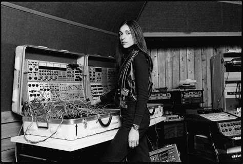 Female Synthesizer Pioneers Vintage Synth Explorer