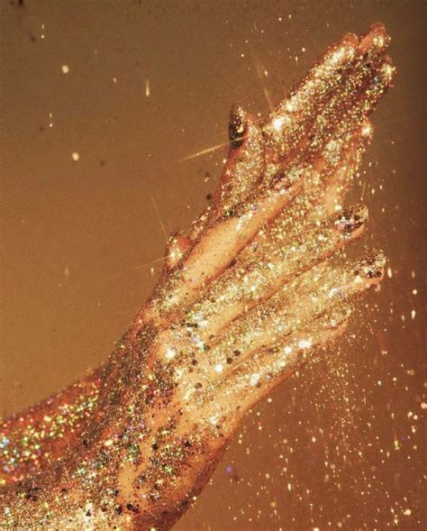 Jess On Twitter Gold Aesthetic Glitter Photography Gold Aesthetics