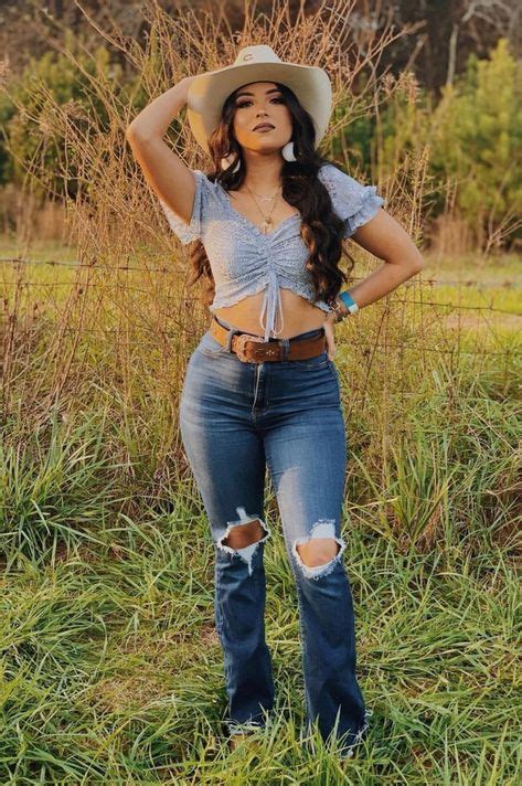 42 Jaripeo Outfitss Ideas In 2021 Rodeo Outfits Cowgirl Outfits