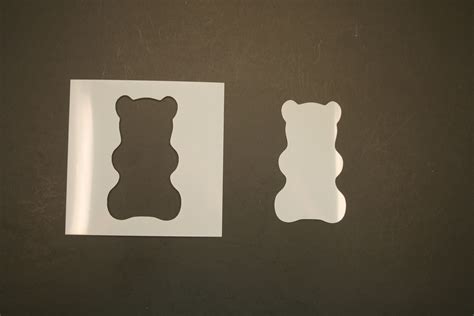 Gummy Bear Reusable Mylar Stencil Suministros De Arte Etsy España