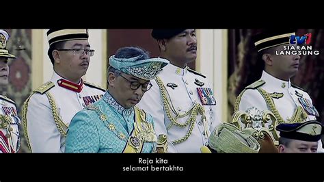 Negaraku tanah tumpahnya darahku rakyat hidup bersatu dan maju rahmat bahagia tuhan kurniakan raja kita selamat bertakhta rahmat bahagia tuh. Lagu negaraku 2020 HD - YouTube