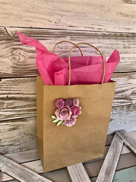 20 Ideas Para Decorar Bolsas De Papel Para Regalos Dale Detalles