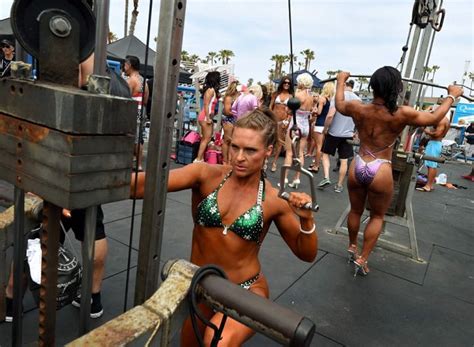 Bikini Babes Parade Around At The Memorial Day Muscle Beach Contest 16