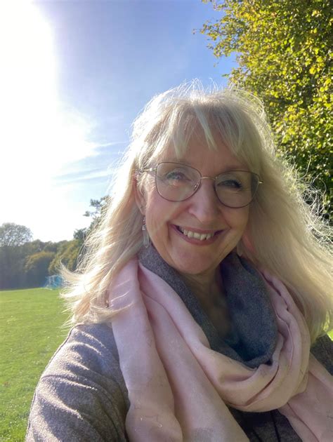 Conscious Cafe Evening with Sue Owen – Jackie White