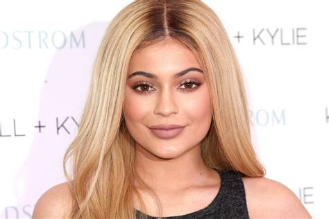 kylie jenner reveals what her real hair looks like very real