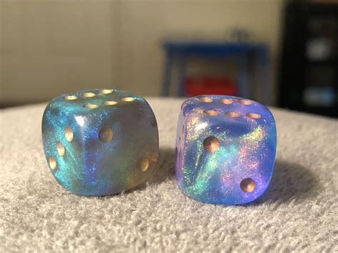 Pin by Eli on Things I like (jade) | Fire opal, Dicing, Diy resin dice