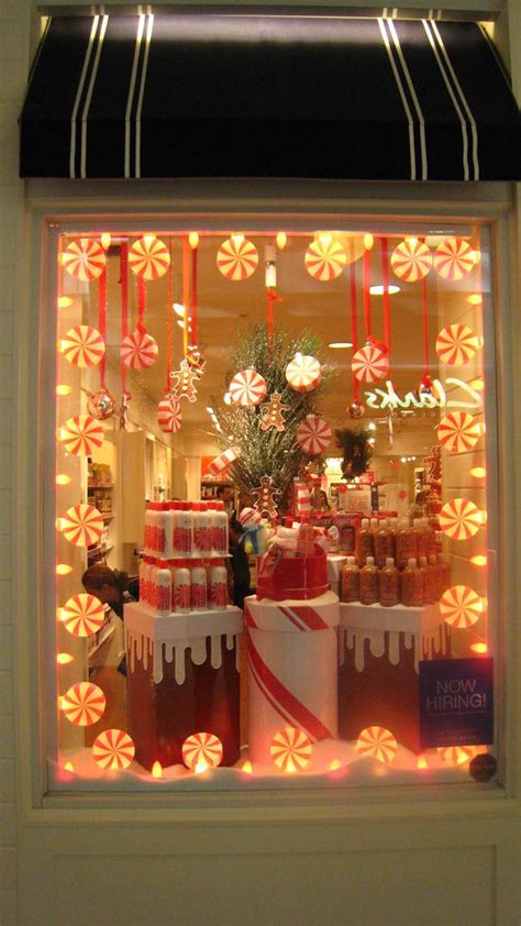 Visual Merchandising Retail Christmas Window Displays Kraigedwards