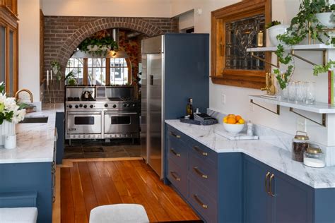 Choose from brand names like bauformat and ultracraft, from ready made or custom cabinetry, all part of a nykb kitchen remodeling, nyc leading contractors. 2019 Decorators' Show House - Junior League of Buffalo - Kitchen Remodel