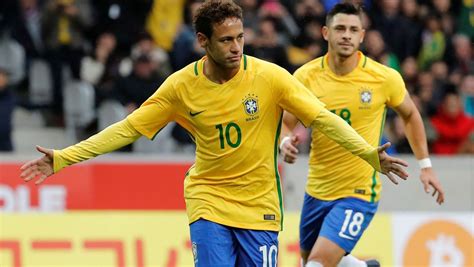 Fussball / brasilien ) , sportseiten (z.b. Fußball-WM 2018: Brasilien wird Weltmeister - sagen die ...