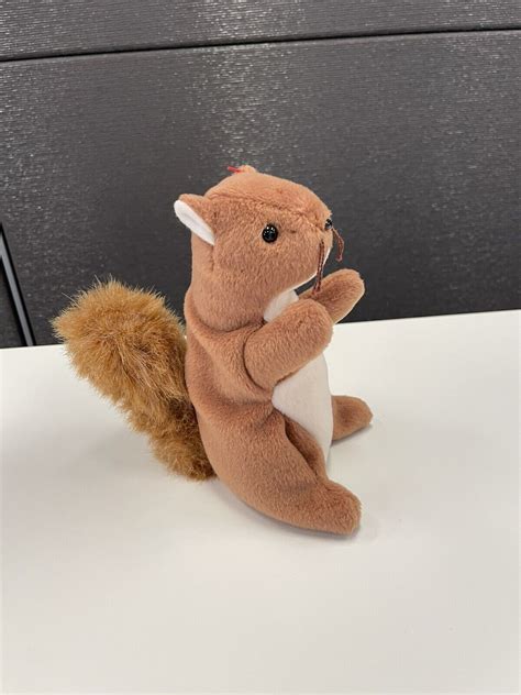 Rare Retired Ty Beanie Baby Nuts The Squirrel 1996 Mint Pvc Pellets