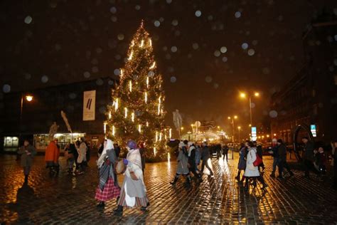 Photo Winter Solstice Celebration In Old Riga Baltic News Network