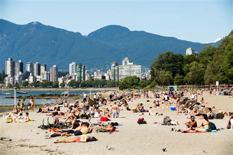 Kitsilano Beach In Vancouver Named Best Urban Beach In Canada