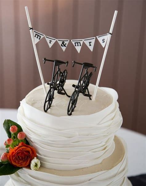 70 Awesome Ways To Incorporate Bikes Into Your Wedding