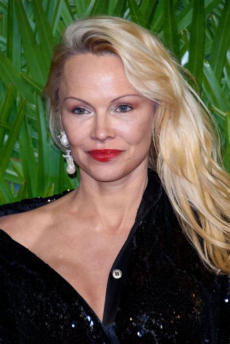 Pamela Andérson Pamela Anderson CosmedixUK Pamela anderson