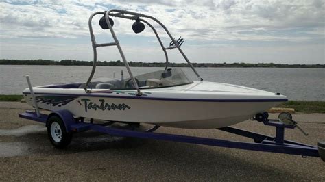 This is a true competition ski boat and is in its element. 1995 Malibu Tantrum competition ski boat - Malibu 1995 for ...