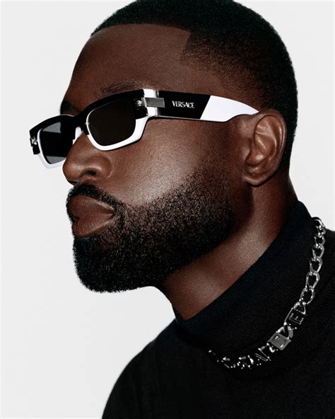 Versace Enlists Nba Great Dwyane Wade For Luxe New Eyewear Collection Maxim
