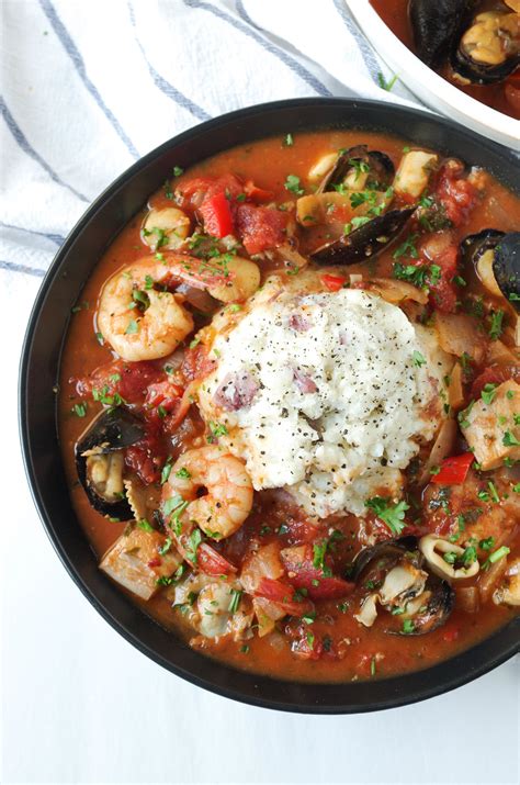 Going out to restaurants is a wonderful treat from time to time. Cioppino Recipe (Seafood Stew) | Recipe | Food recipes ...